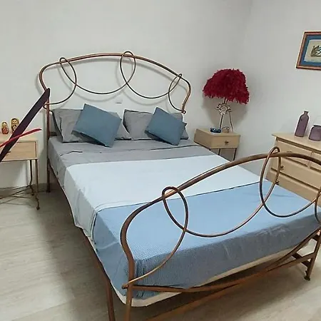 Apartamento Dos Dormitorios En Primavera Totalmente Reformado Lägenhet
