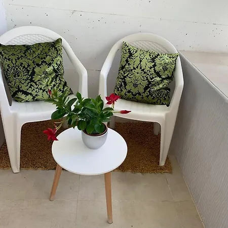 Apartamento Dos Dormitorios En Primavera Totalmente Reformado Lägenhet *