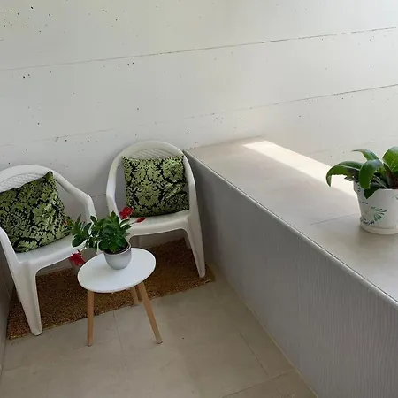 Appartement Apartamento Dos Dormitorios En Primavera Totalmente Reformado